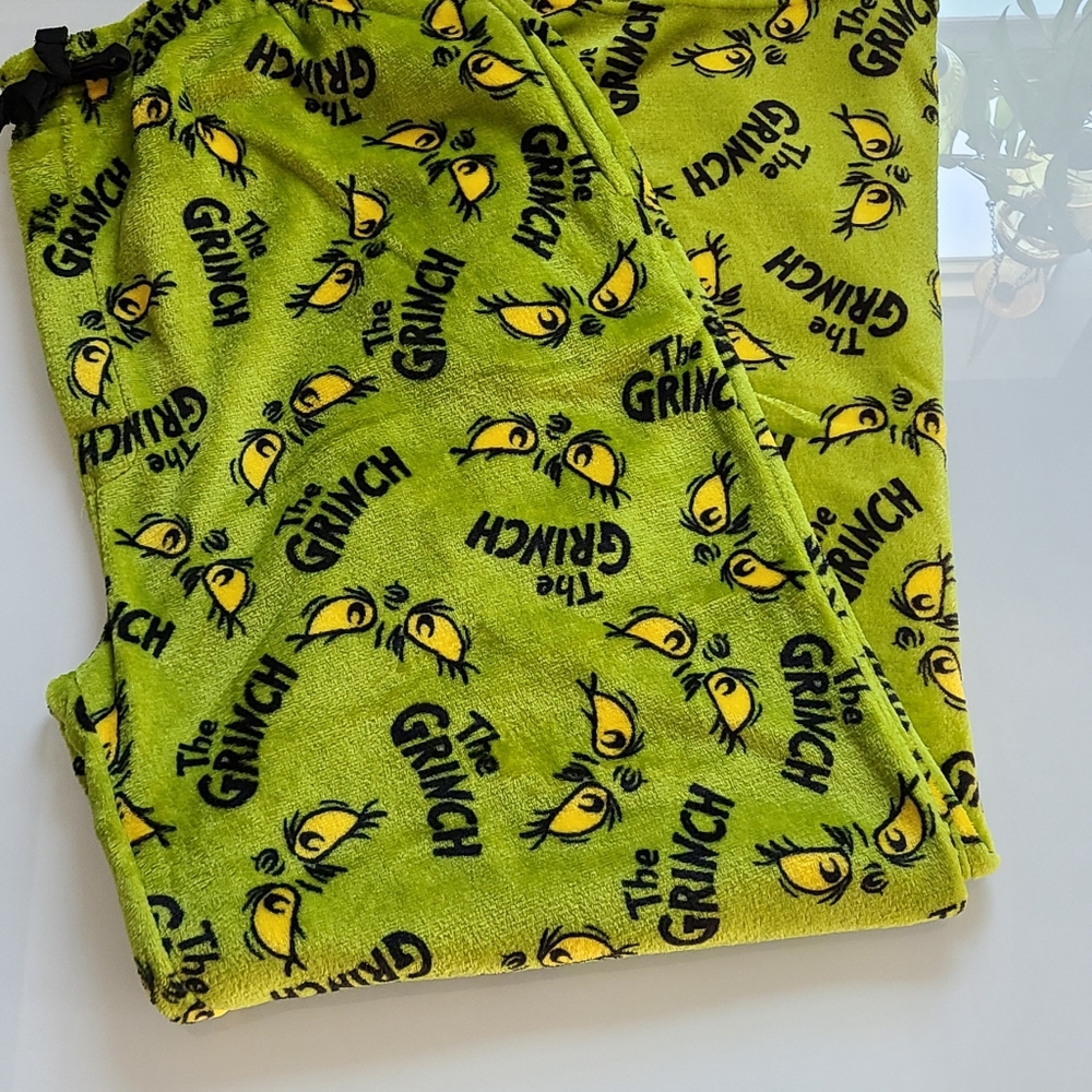 Grinch lounge pants